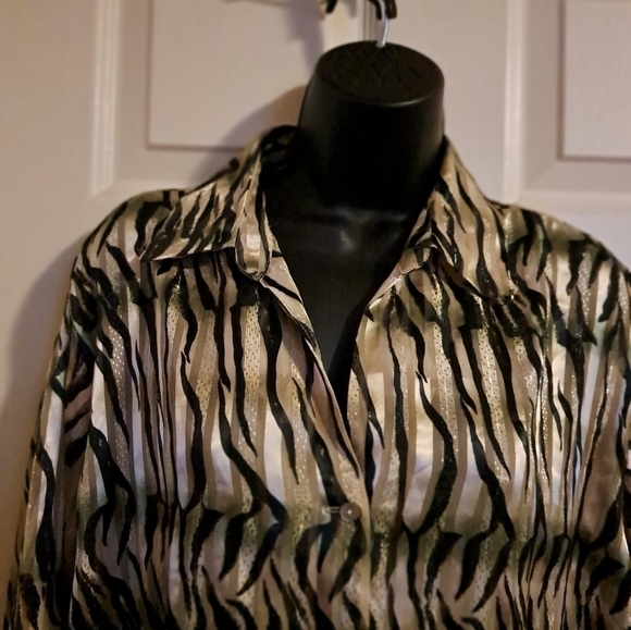 Jaipur zebra print button Down Blouse size XL - Picture 2 of 7
